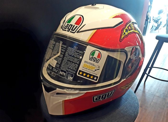 Ilustrasi helm AGV K-3 SV di RC Motogarage