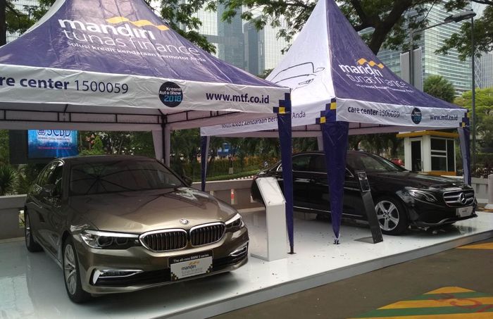 BMW seri-5 dan Mercedes-Benz C-Class jadi lini produk premium