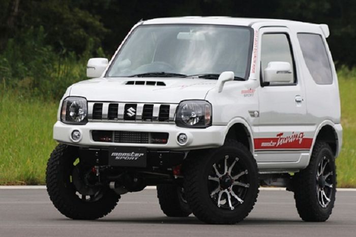 Suzuki Jimny tampil lebih tangguh dan jangkung