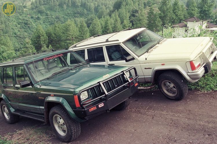 Mengenang Tes Jeep Cherokee Xj 1995, Si Kotak Bermesin High Output - Gridoto.com