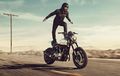 Keren Abis! Keanu Reeves Luncurkan Motor Custom Baru