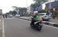 Street Manners: Banyak Pemotor Masih Langgar Aturan Jalur Cepat, Pakar Safety Bongkar Alasan Adanya Aturan Ini