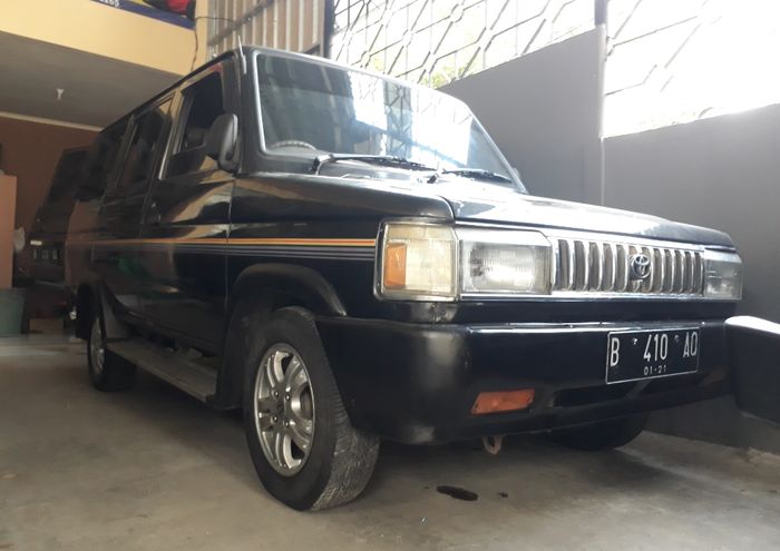 Toyota Kijang Super