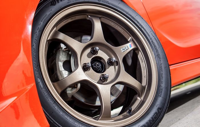 Modifikasi Honda Mobilio RS pasang pelek  Work SSR Type C ukuran 16 inci 