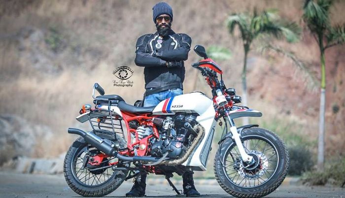 Royal Enfield Bullet Electra 350 custom scrambler-tracker dari Haldankar Custom
