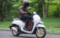 Incar Motor Matik Retro Murah? Cek Harga Motor Bekas Honda Scoopy 2018