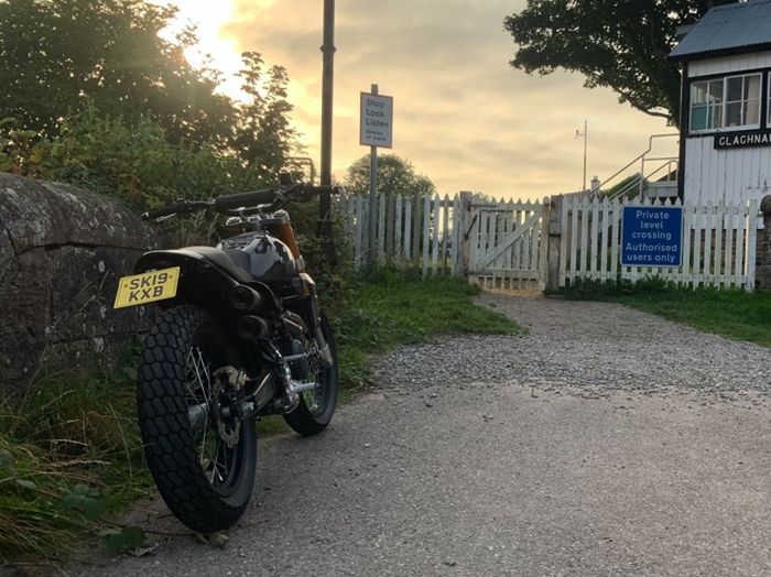 Fantic Caballero 500 street tracker yang mempesona