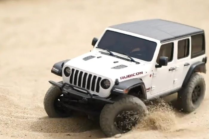 Jeep Wrangler Unlimited Sahara ternyata ada yang versi mini, tampangnya gagah siap off-road!