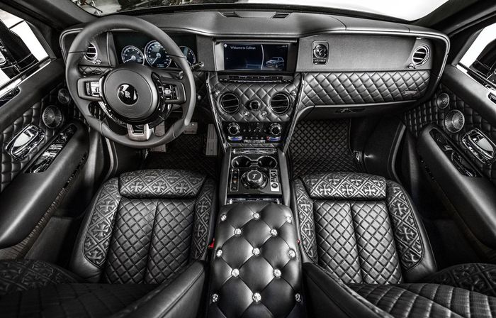 Tampilan interior Rolls-Royce Cullinan milik Drake