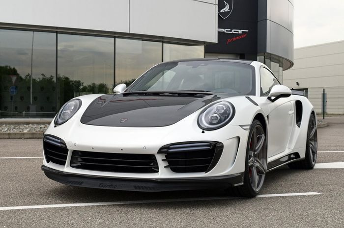 Modifikasi Porsche 911 Turbo S hasil garapan TopCar, Rusia