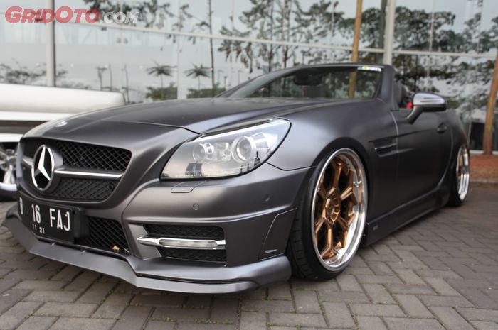 Mercedes-Benz SLK 200 pakai single tuner