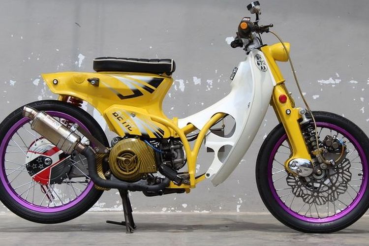 Keren Honda C70 Ini Comot Mesin Yamaha Mio Sebagai Jantung Pacunya Gridoto Com Keren Honda C70 Ini Comot Mesin Yamaha Mio Sebagai Jantung Pacunya Gridoto Com