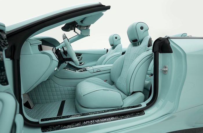 Tampilan interior modifikasi Mercedes-AMG S63 hasil garapan Mansory