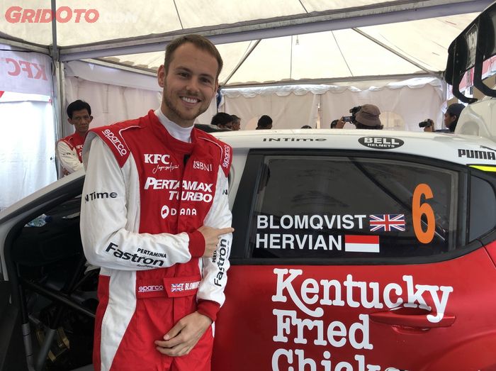Tom Blomqvist salah satu peserta dari luar negeri yang berkompetisi di Danau Toba Rally 2019 pakai mobil Citroen C3 R5