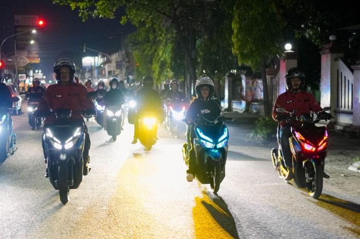 Ratusan pengguna Honda Vario lakukan rolling city di Solo