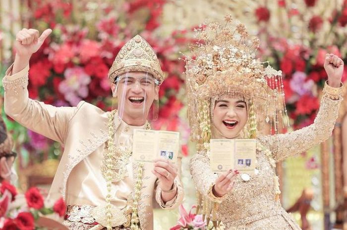 Ria Ricis dan Teuku Ryan menikah 