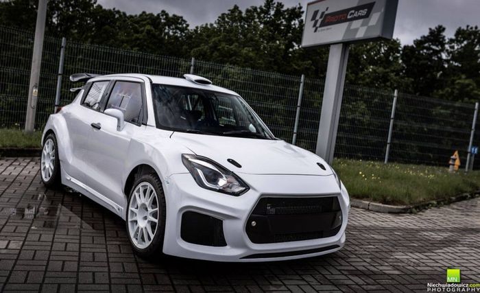 Modifikasi Suzuki Swift bertenaga Evo X