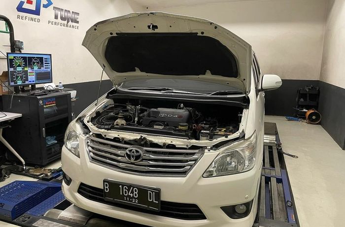 Ilustrasi remap ECU mobil