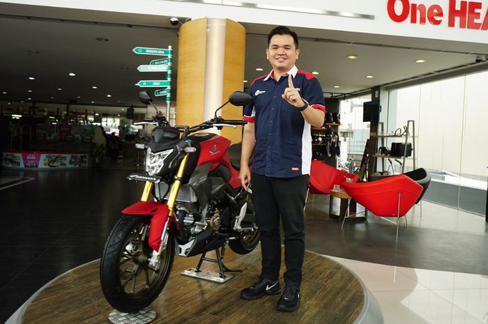 All New Honda CB150R resmi dipasarkan di Jawa Barat oleh PT Daya Adicipta Motora, Lerri Gunawan selaku General Manager Motorcycle Sales, Marketing, &amp; Logistic DAM