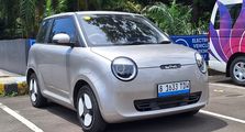 Jadi Salah Satu Mobil Listrik Favorit Perempuan, Changan Siapkan Lumin Versi 4 Pintu