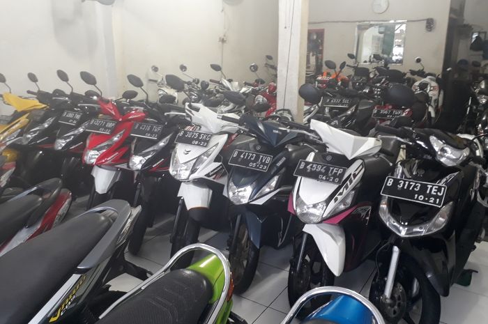 Motor seken di showroom