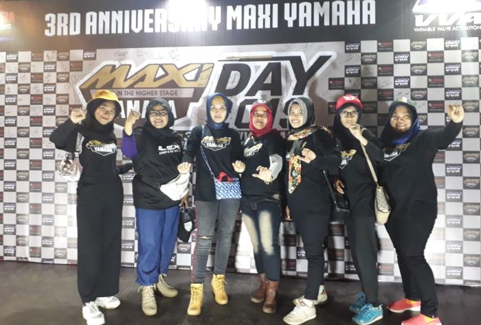 Anggotan perempuan dari KLJ di MAXI Yamaha Day