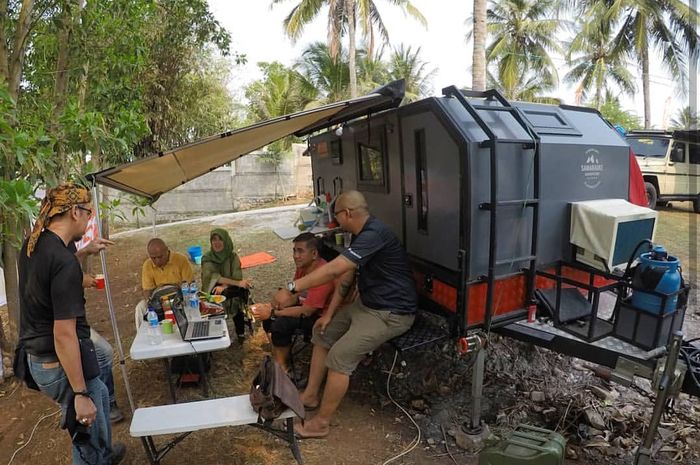 Suasana camping pakai camper trailer Teardrop 1.0 Samarauke