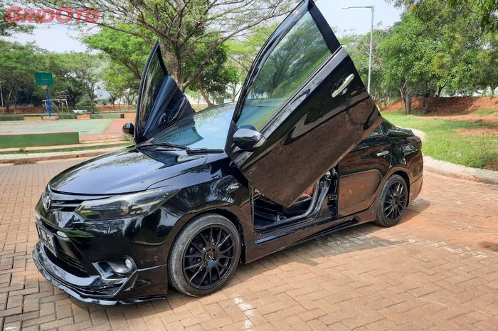 Toyota Vios Limo gen 3 eks taksi dengan pintu gunting (lambo doors)