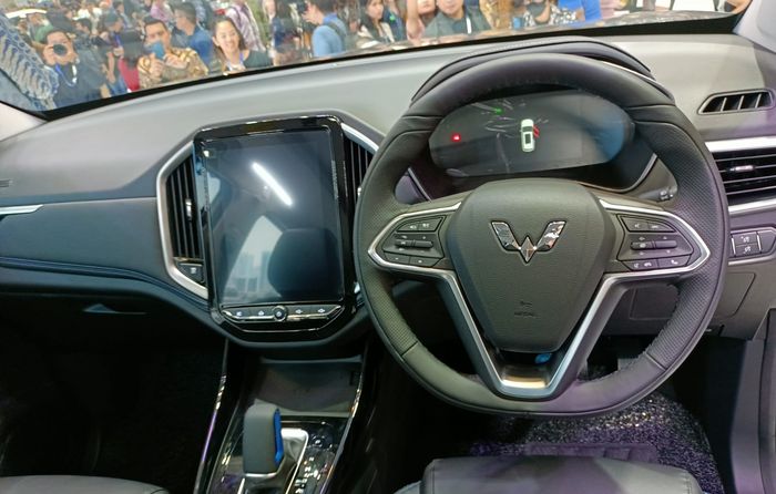 Interior New Almaz RS Hybrid 