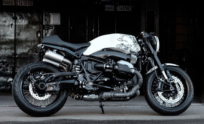 BMW R NineT &ldquo;Ghost Dog&rdquo; custom cafe racer dari Smokin&rsquo; Motorcycles