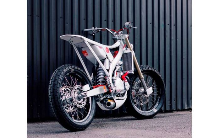 Honda CRF450 custom ultimate street tracker dari Marcus Moto Design