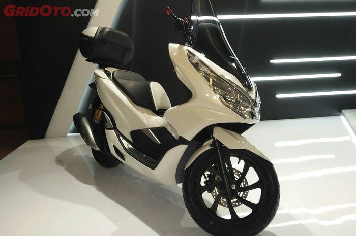 All New Honda PCX 150 dengan aksesori HGA