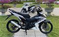 Si Hitam Putih, Honda Supra GTR 150 Dengan Tongkrongan Sporty
