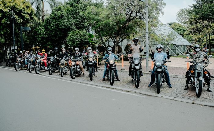 Foto para peserta Custom Ride di Taman Menteng, Jakarta