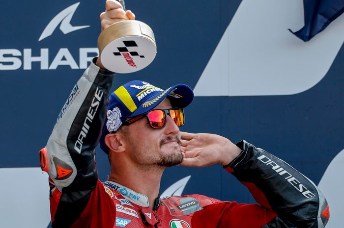 Saat posisinya sedang terancam, Jack Miller memberi tim Ducati dengan hasil naik podium P2 di MotoGP Prancis 2022
