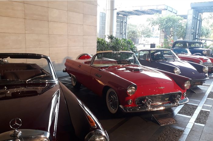 Deretan mobil klasik di Concours d'Elegance Jakarta