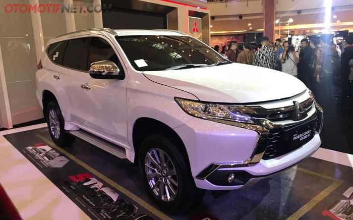 Pajero Sport Exceed 4x2 AT