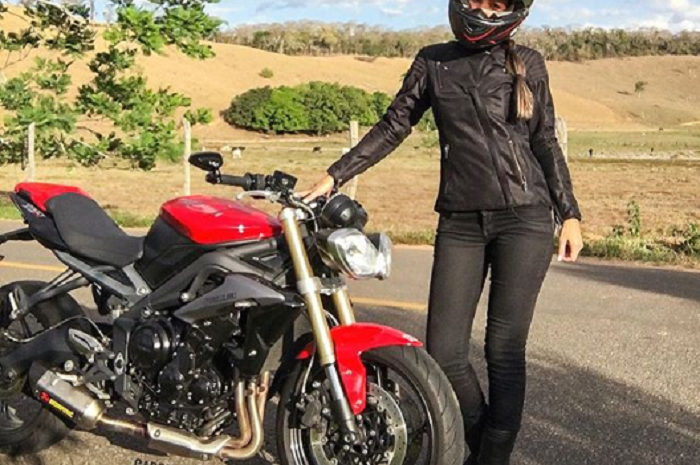 Ilustrasi style lady biker