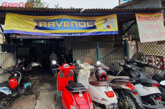 Scooter Layur, bengkel spesialis Vespa, Piaggio dan Gilera