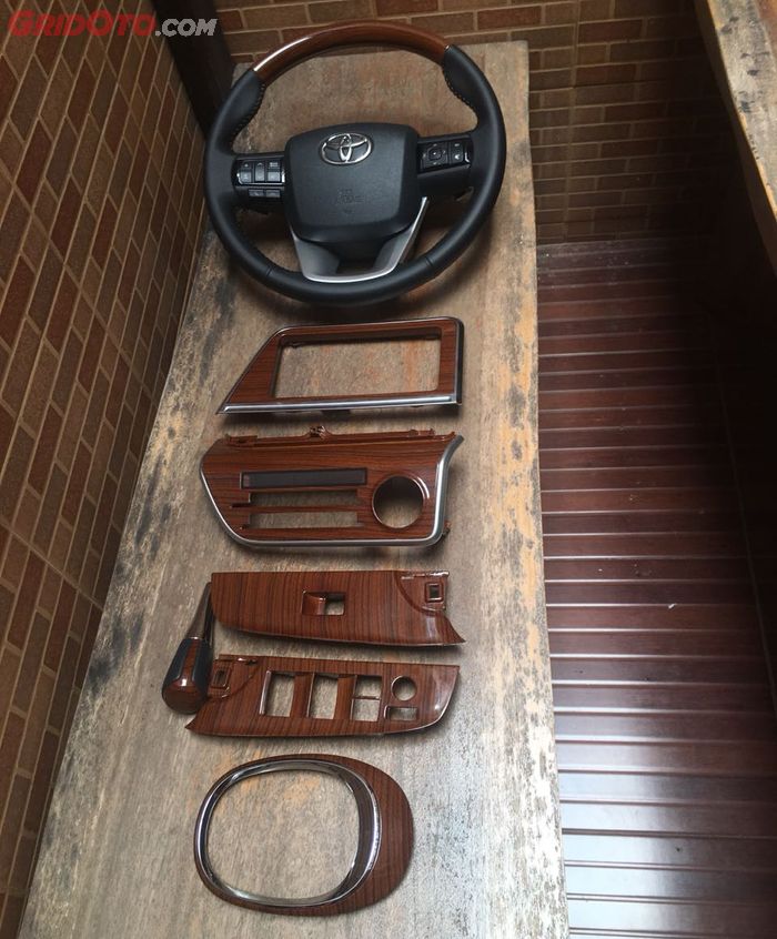 Wood panel untuk Toyota Sienta