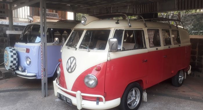 Dua VW Combi milik Doddy Samperuru