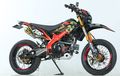Kaum Mending Minggir Dulu, Kawasaki D-Tracker 150 Pakai Swing arm Rp 11 Juta