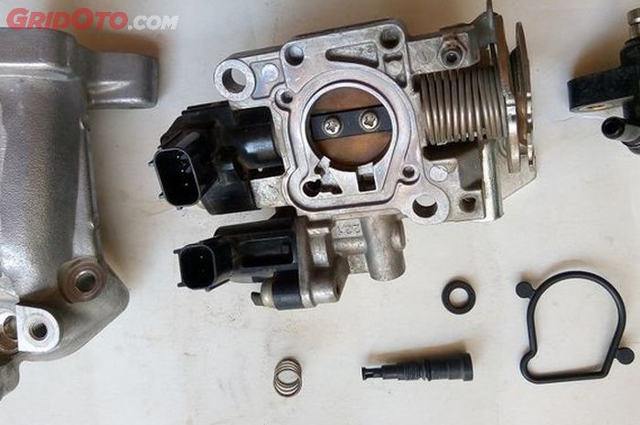 Ilustrasi injector dan throttle body