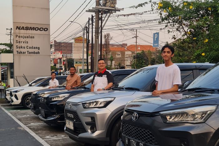 Ngobardak (Ngopi, Ngobrol, Ngonten Bareng Dadakan) komunitas Raize Club Indonesia (RIC) di Nasmoco Toyota Siliwangi Semarang, Jawa Tengah