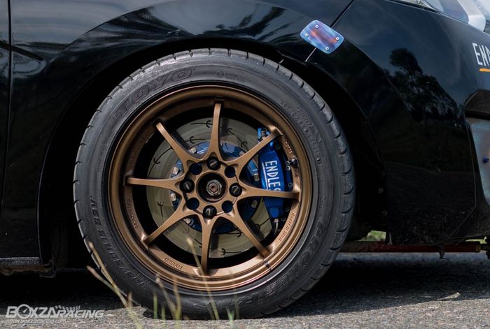 Honda Jazz GK5 pasang Volk Racing CE 28 ukuran 15 inci