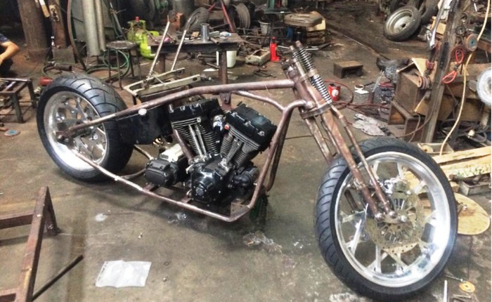 Salah satu garapan Kweni 5 yang diberi kaki-kaki lebih gambot