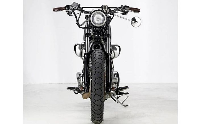 Tampang depan sederhana aja tapi kental aura retro