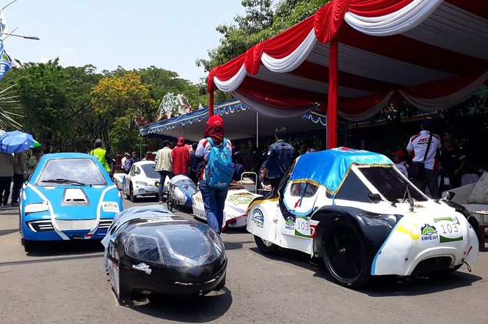 Kontes Mobil Hemat Energi (KMHE) kembali digelar di Sirkuit Kenjeran, Surabaya.