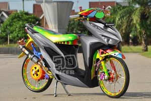 Bikin Kaget Vario Baru Launching Eh Udah Ada Yang Modif Thailook Halaman 2 Gridoto Com