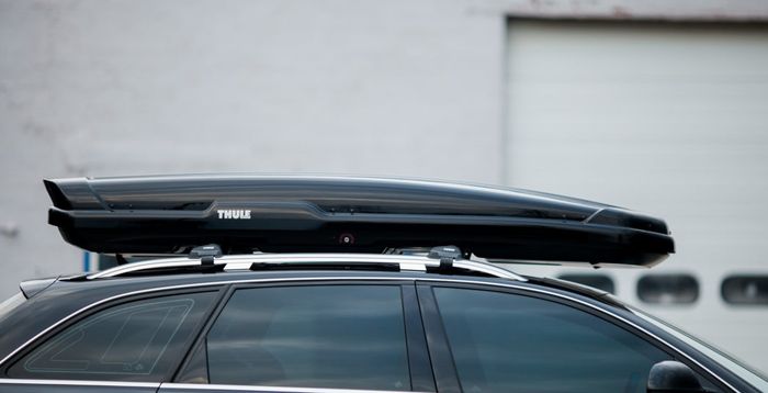 Roof Box lansiran Thule model pipih pada Audi A4
